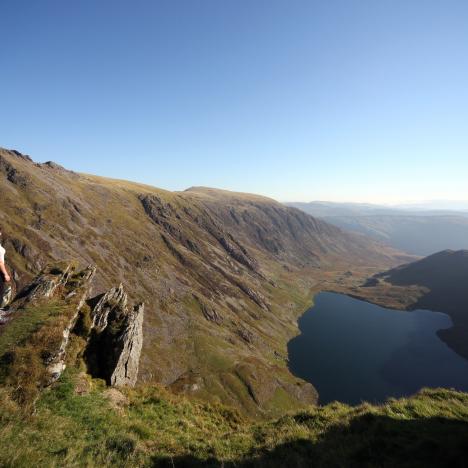 Guide To Climbing Yr Wyddfa (Snowdon) Routes | Visit Wales